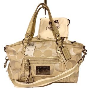 💐COACH 16295 💐 LIGHT KHAKI GOLD POPPY ROCKER SIGNATURE LOGO SATIN SATCHE…